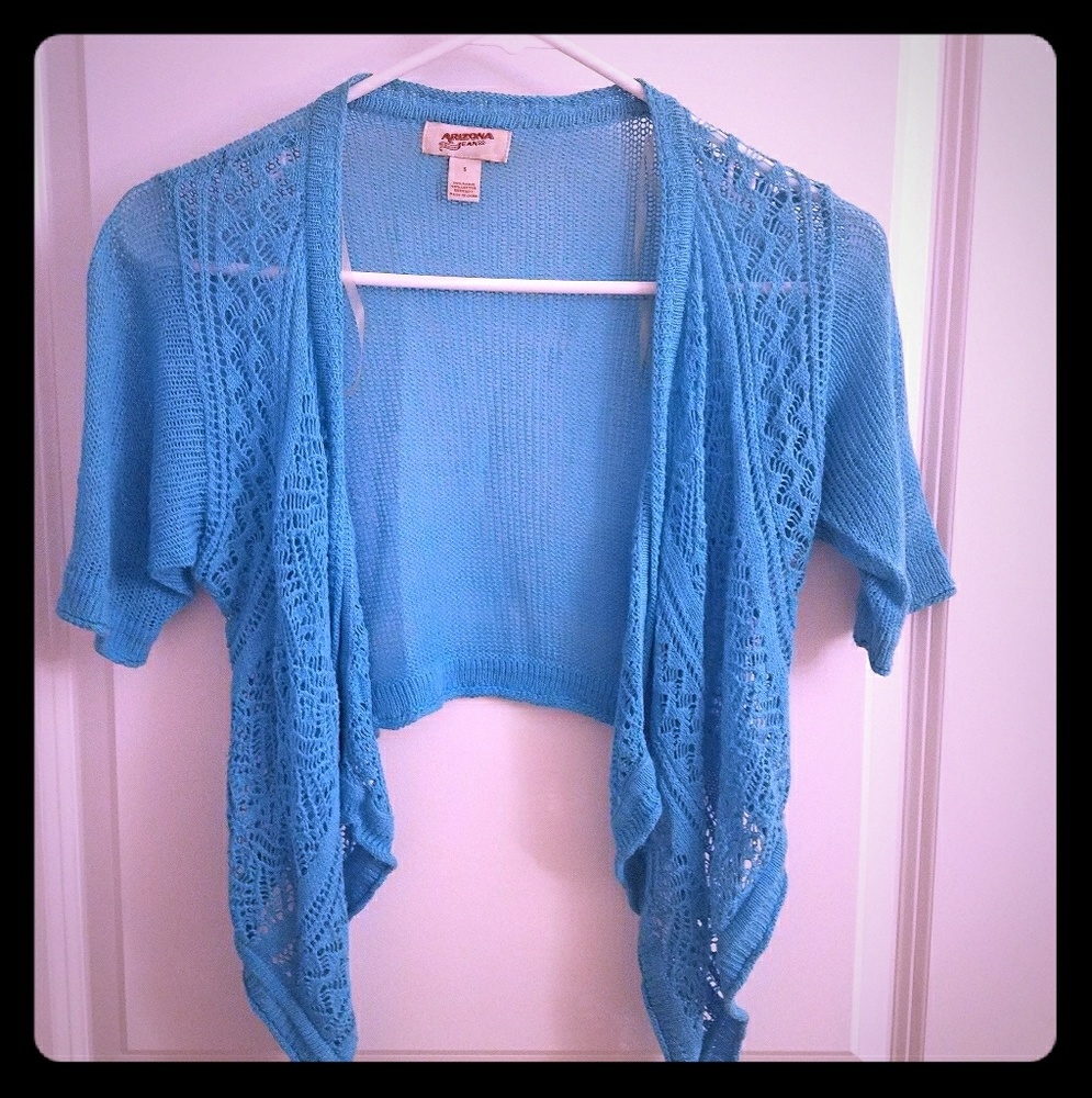 Knit quarter sleeve shrug